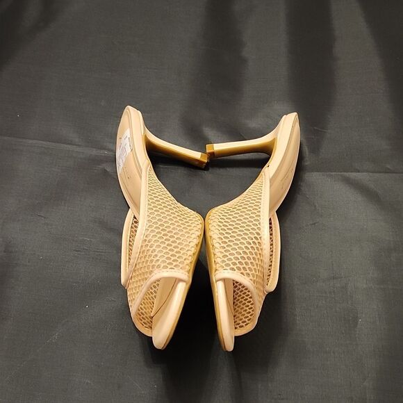 BRAND NEW ANN MICHELLE HEEL CUT-OUT DESIGN SANDAL - Picture 9 of 16